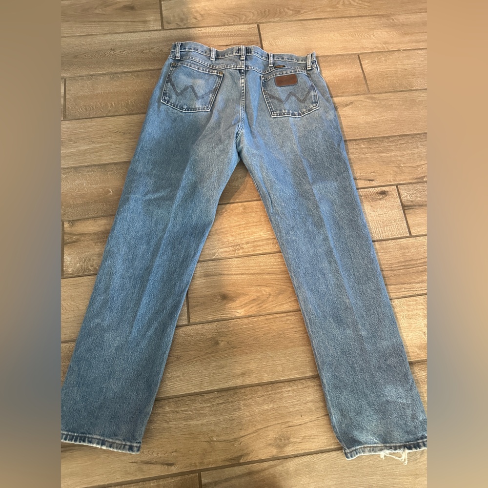 Wrangler Light Blue Denim Jeans - Picture 3 of 3